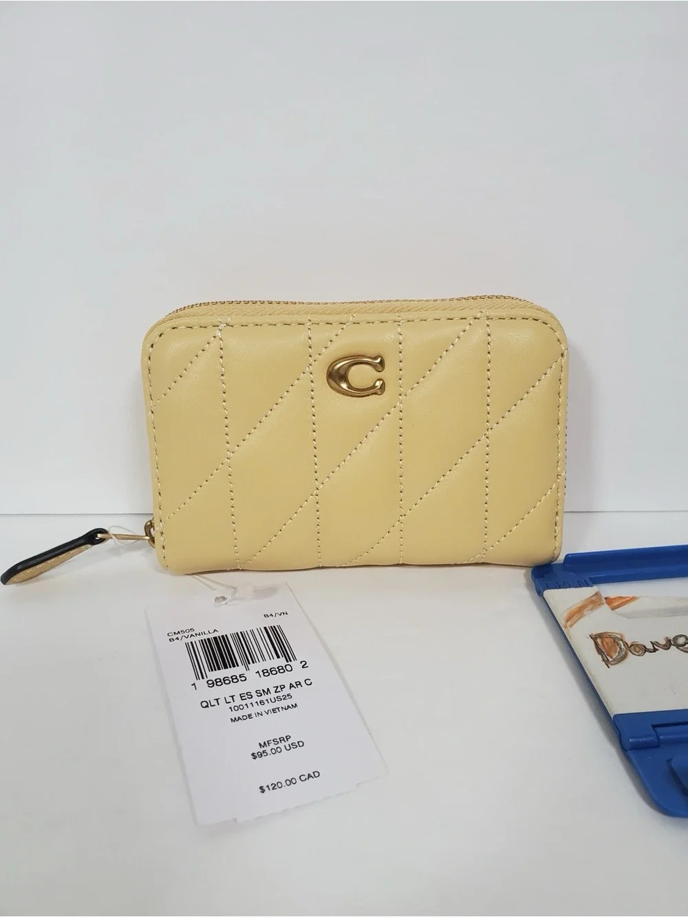 Coach Essential Small Zip Around Card Case With Pillow Quilting NWT